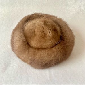 $700 Genuine mink fur hat chic classic winter